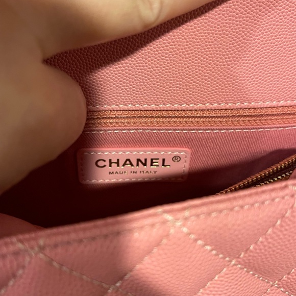 ❌ SOLD ❌✨Gorgoeus Chanel 20A CoCo Handle✨ - Picture 10 of 14